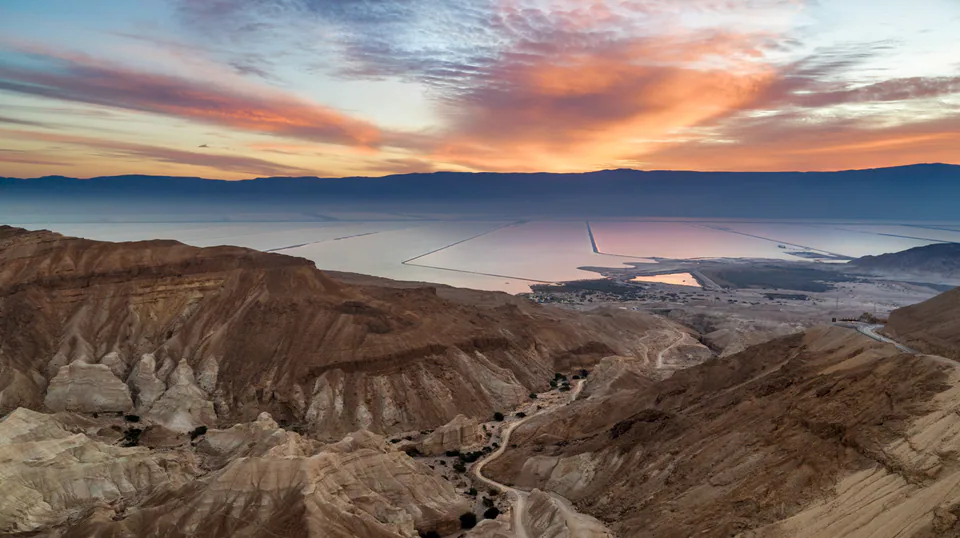 Dying Beauty — Dead Sea 2021-2022, photograph by Asaf Amran